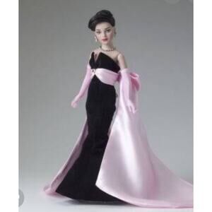 New 10" Tonner Tiny Kitty Collier Doll “Nobility & Nuances” Black & Pink Gown